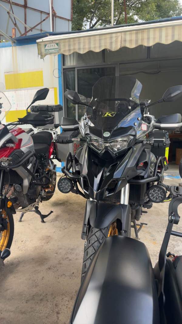 二手贝纳利TRK552