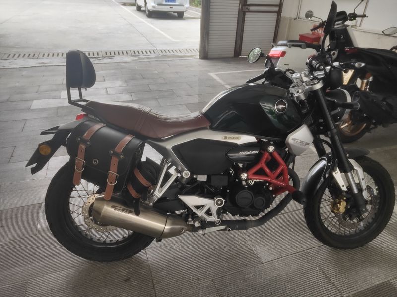 二手五羊本田鸷道 CB190SS
