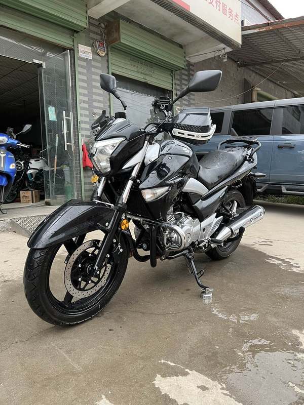 二手豪爵铃木骊驰 GW250