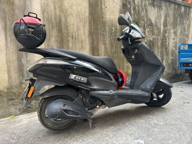 二手宗申比亚乔唯我BYQ125T-6