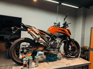 二手KTMR2R790 Duke