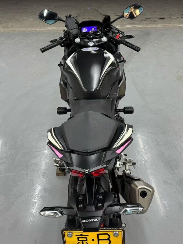 二手本田CBR400R