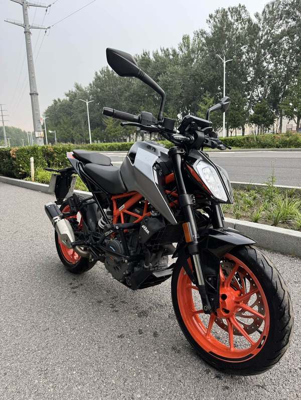 二手KTMR2R390 Duke