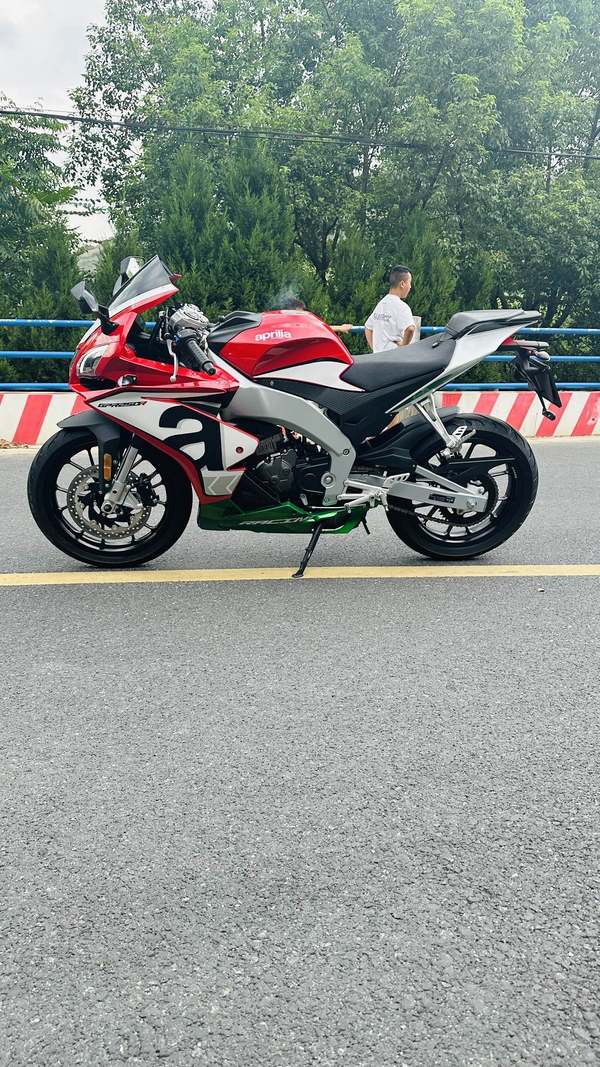 二手宗申阿普利亚GPR250R
