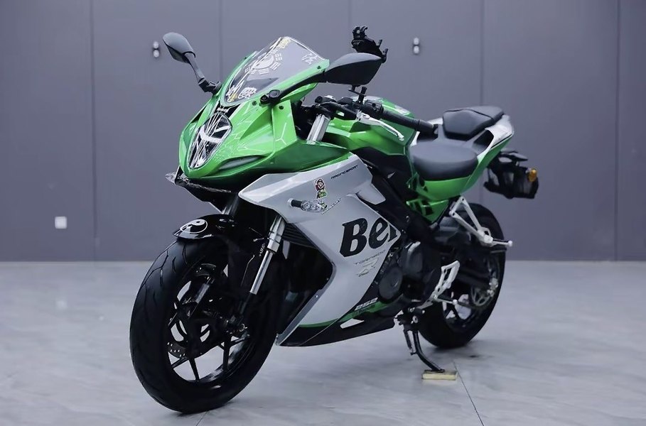 二手贝纳利龙卷风 Tornado 252R