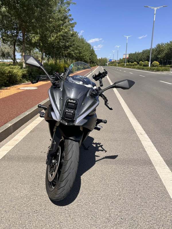 二手贝纳利龙卷风 Tornado 552R