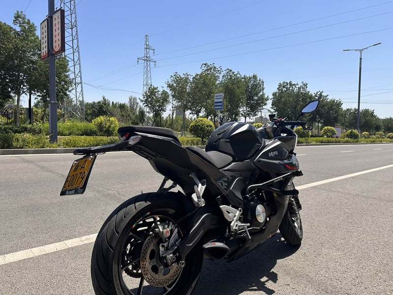 二手贝纳利龙卷风 Tornado 552R