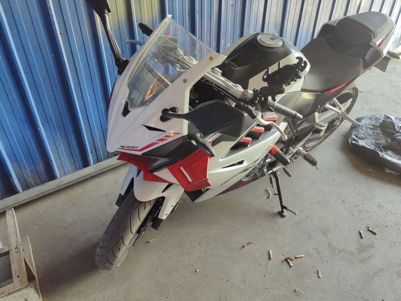 二手赛科龙RC250