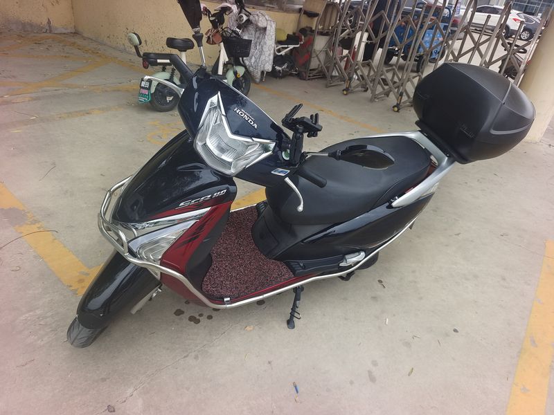 二手五羊本田SCR110 佳御