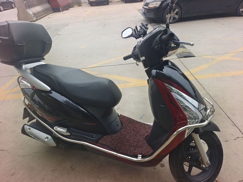 二手五羊本田SCR110 佳御