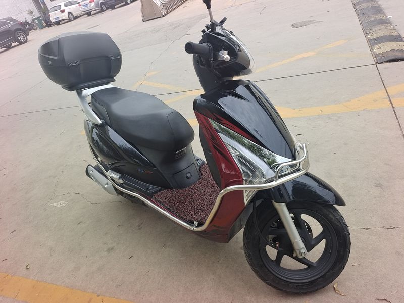二手五羊本田SCR110 佳御