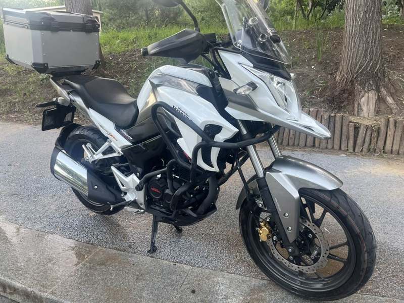 二手五羊本田猛鸷 CB190X