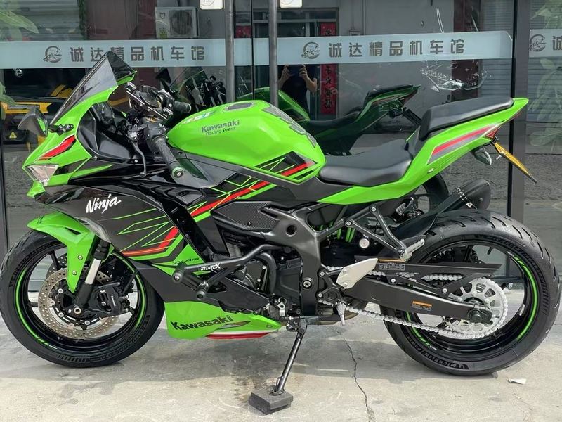二手川崎ZX-4R