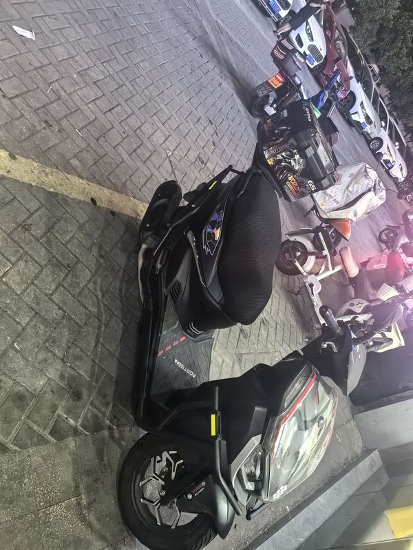 二手QJMOTOR鸿150RS