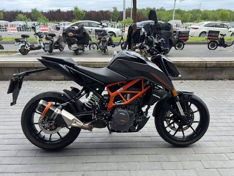 二手KTMR2R390 Duke