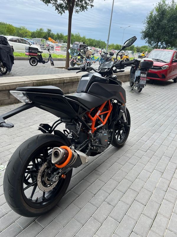 二手KTMR2R390 Duke