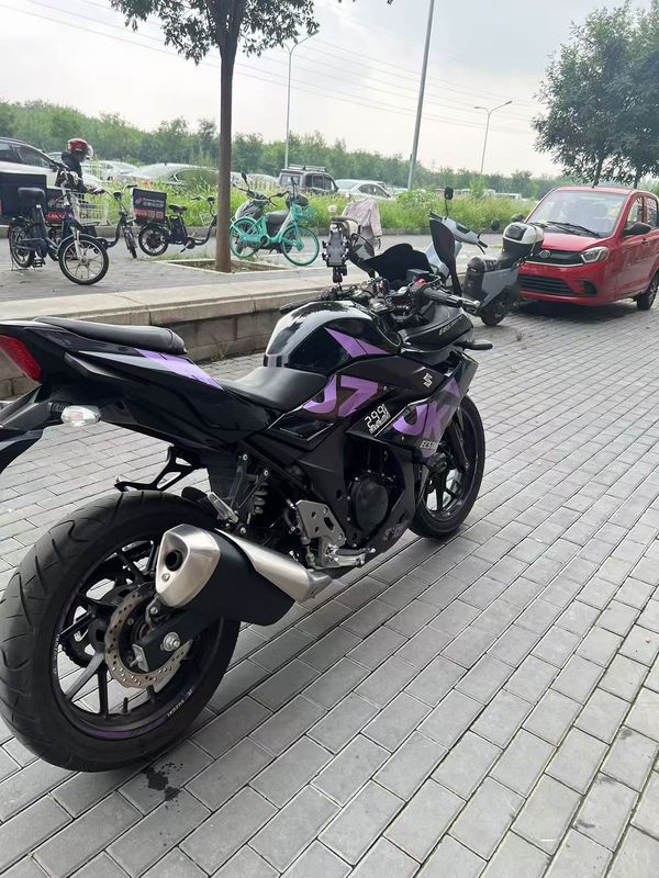 二手豪爵铃木GSX250R
