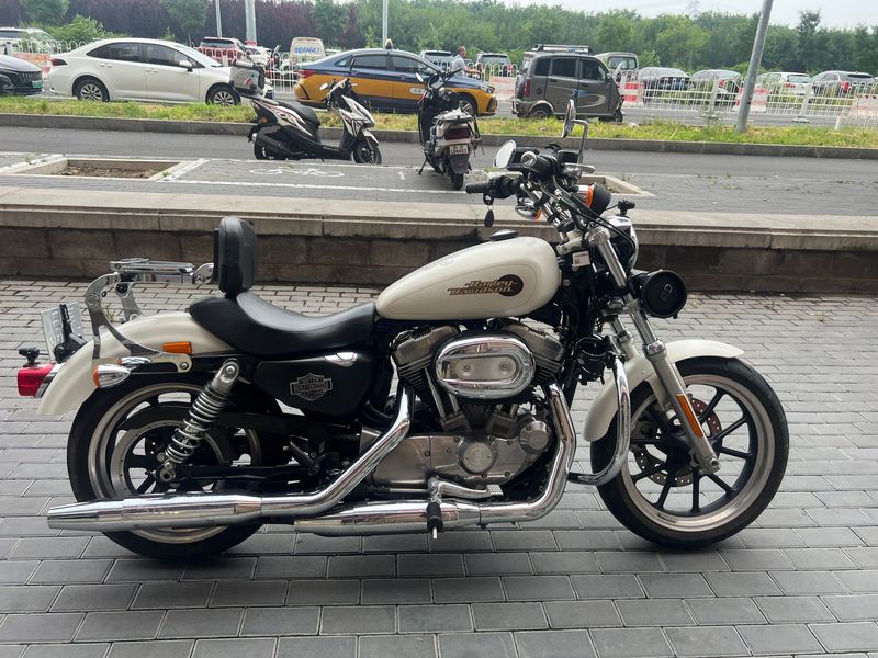 二手哈雷戴维森883L SuperLow