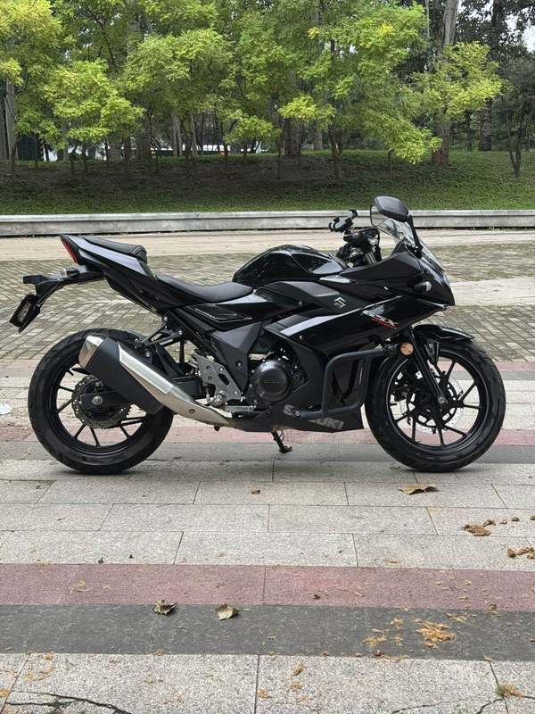 二手豪爵铃木GSX250R
