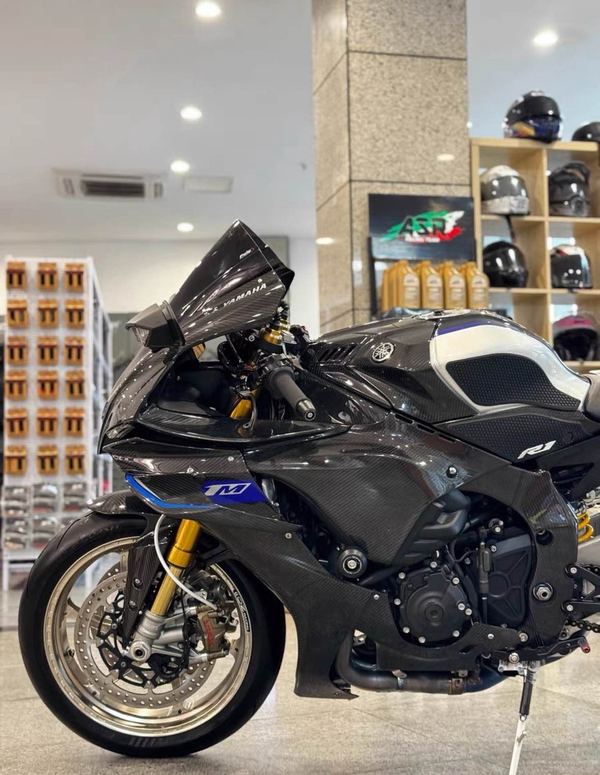 二手雅马哈YZF-R1
