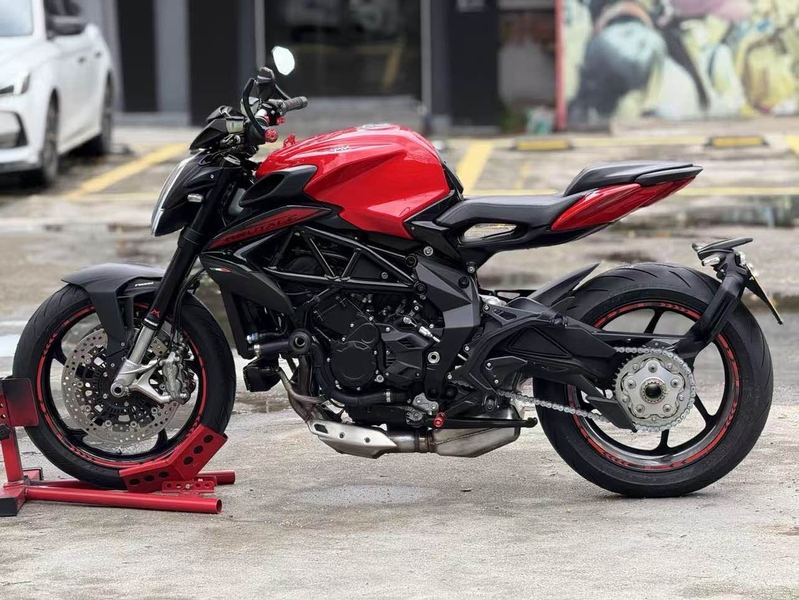 二手奥古斯塔Brutale 800