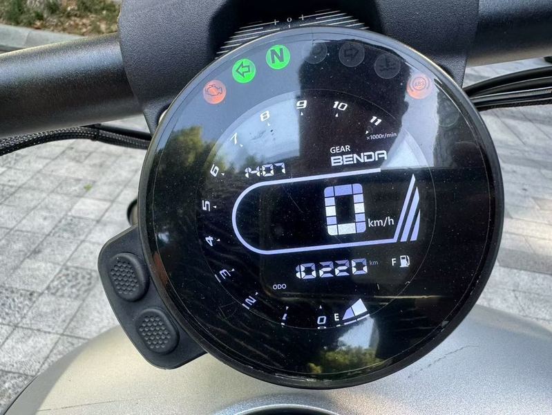 二手奔达Rock300 灰石