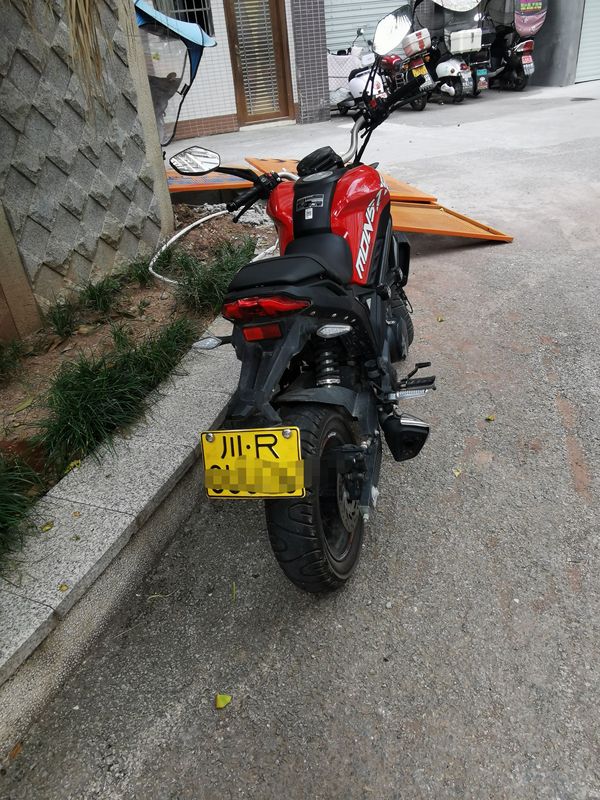 二手银钢小怪兽150