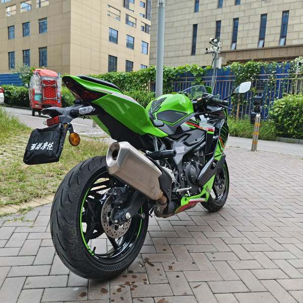 二手川崎ZX-4R