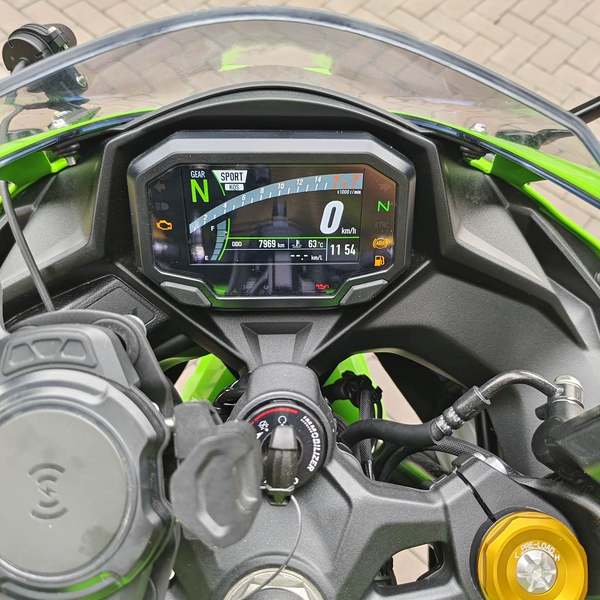 二手川崎ZX-4R