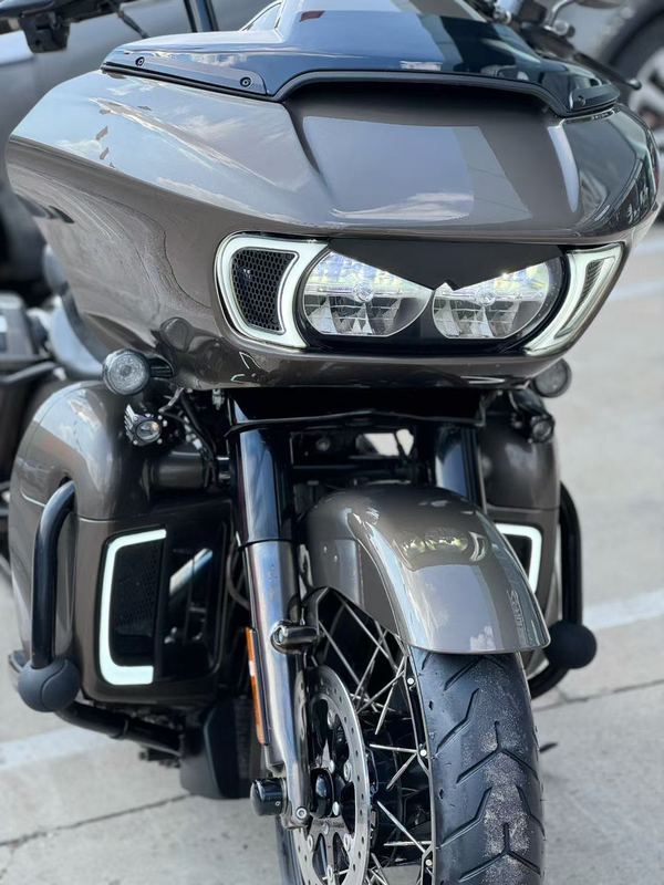 二手哈雷戴维森公路滑翔 Road Glide