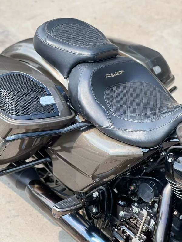 二手哈雷戴维森公路滑翔 Road Glide