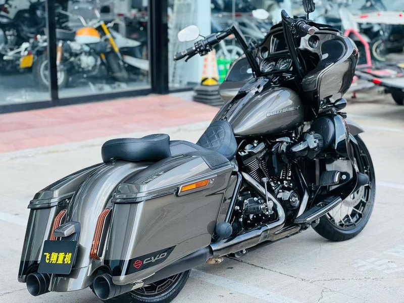 二手哈雷戴维森公路滑翔 Road Glide