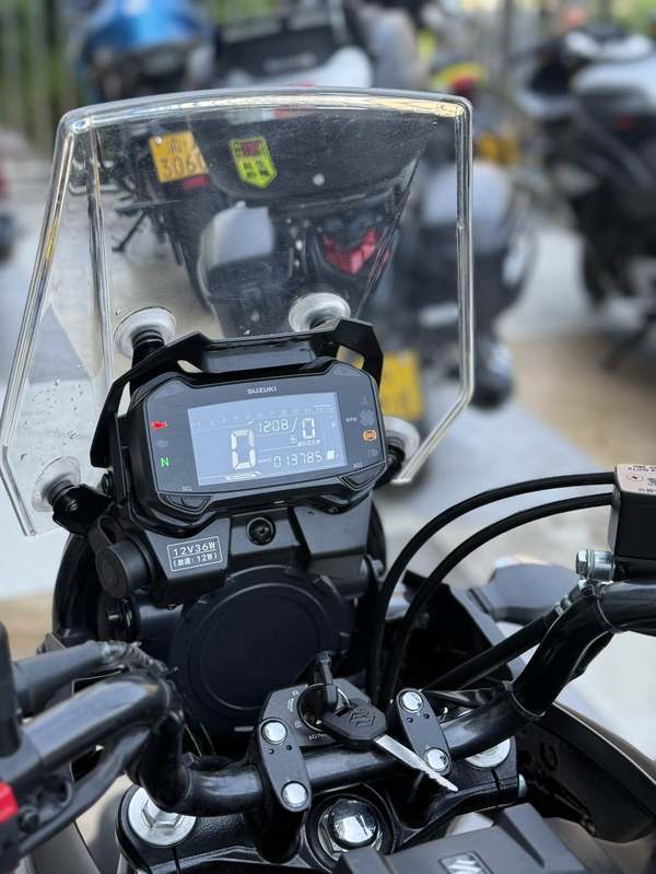 二手豪爵铃木DL250