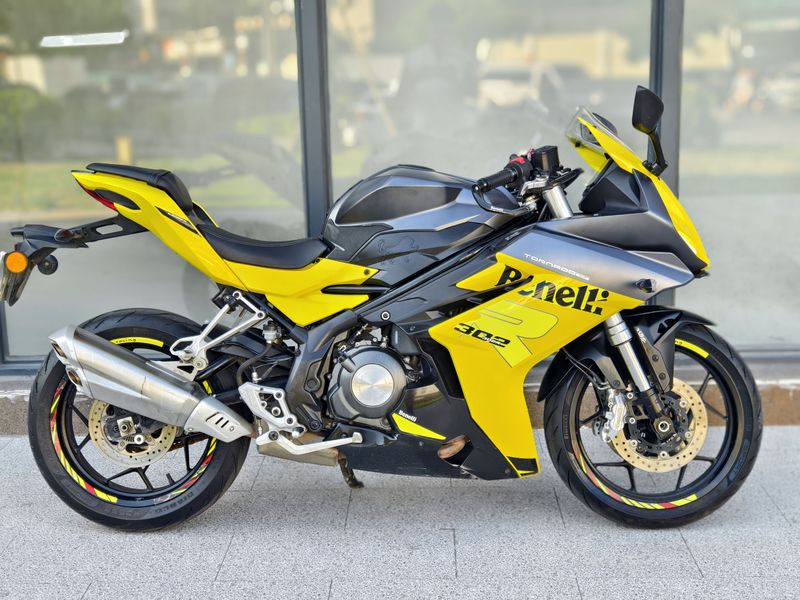 二手贝纳利龙卷风 Tornado 302R