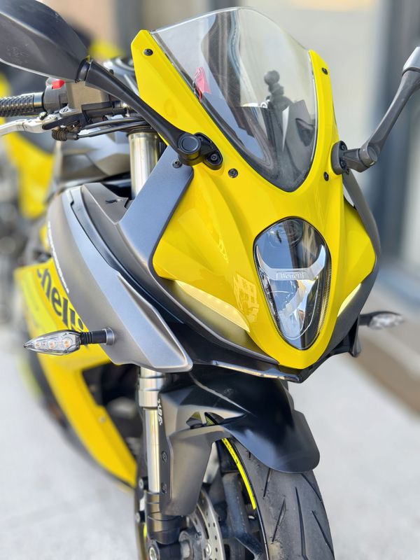 二手贝纳利龙卷风 Tornado 302R
