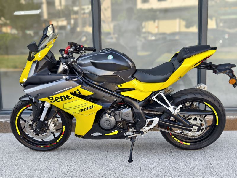 二手贝纳利龙卷风 Tornado 302R