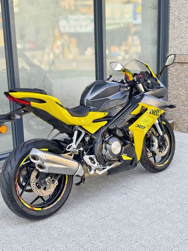 二手贝纳利龙卷风 Tornado 302R