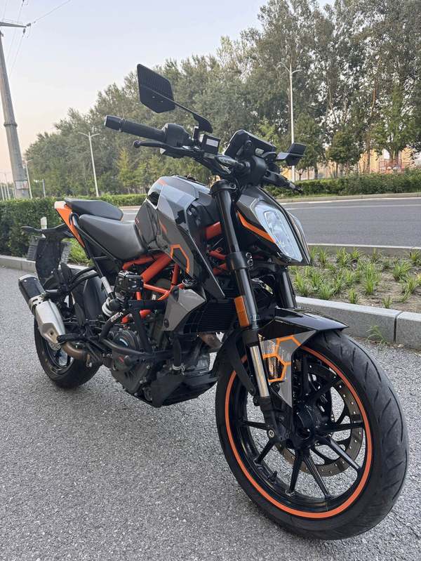 二手KTMR2R390 Duke