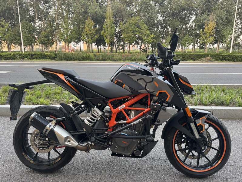 二手KTMR2R390 Duke