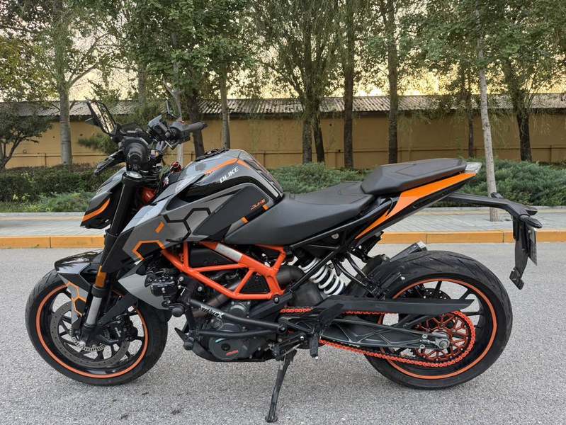 二手KTMR2R390 Duke