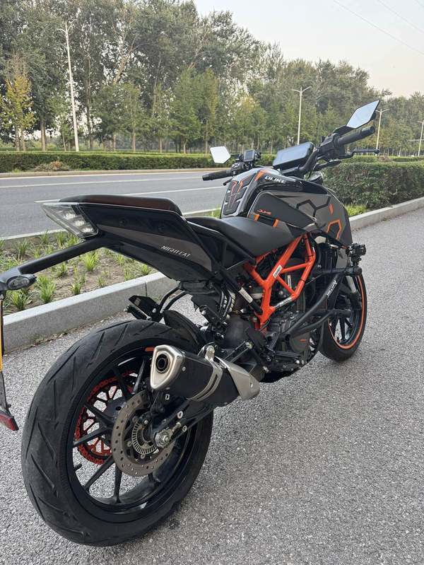 二手KTMR2R390 Duke