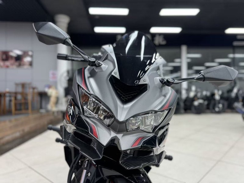 二手川崎ZX-4R