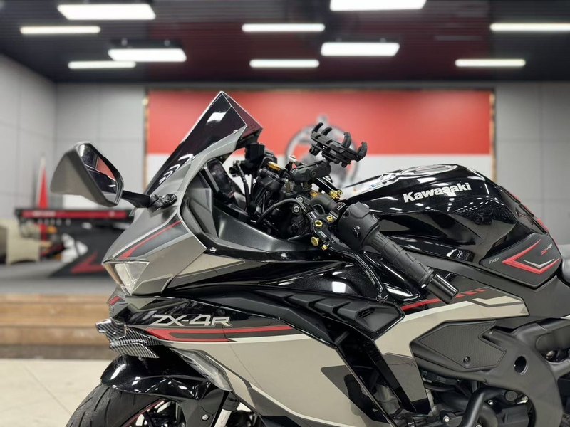 二手川崎ZX-4R