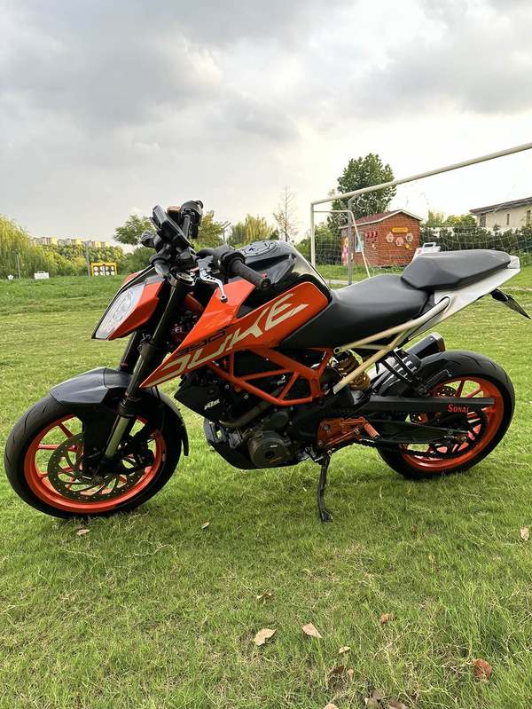 二手KTMR2R390 Duke