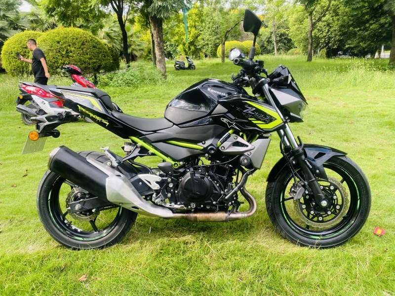 二手川崎Z400