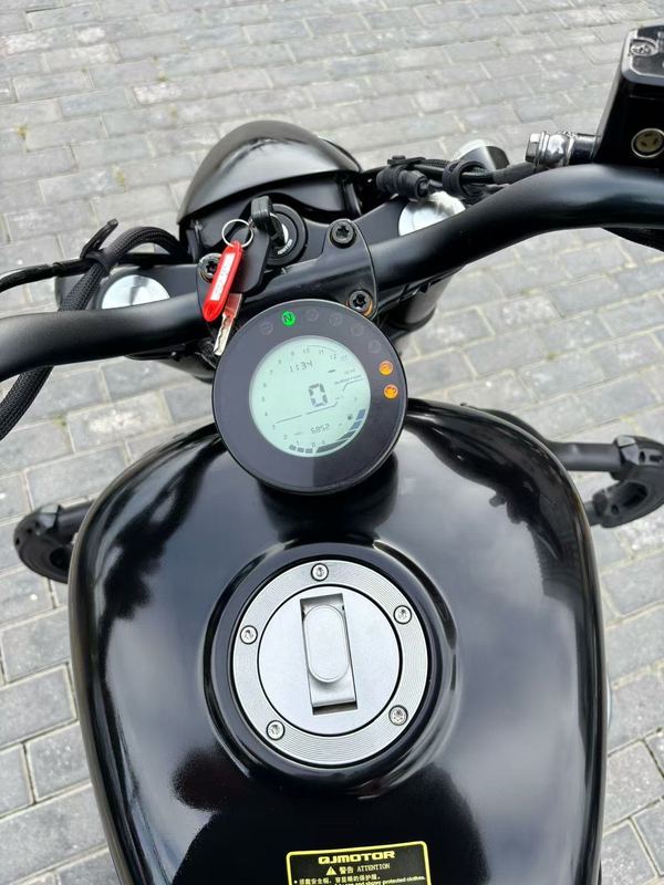 二手QJMOTOR闪300