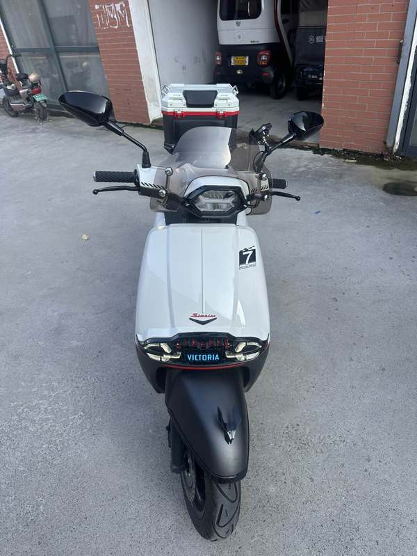 二手维多利亚Sixties 250Si