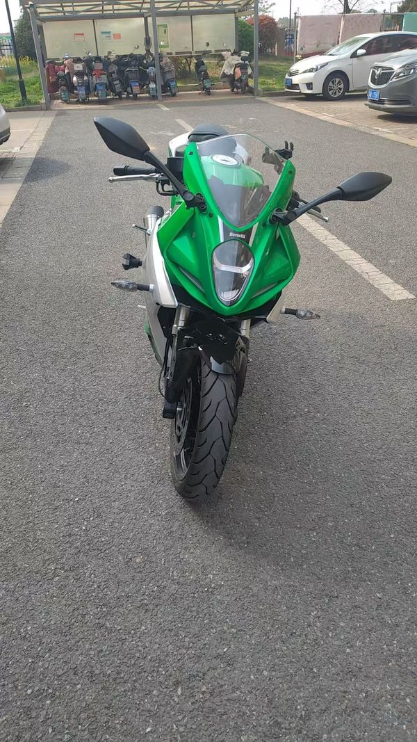 二手贝纳利龙卷风 Tornado 252R