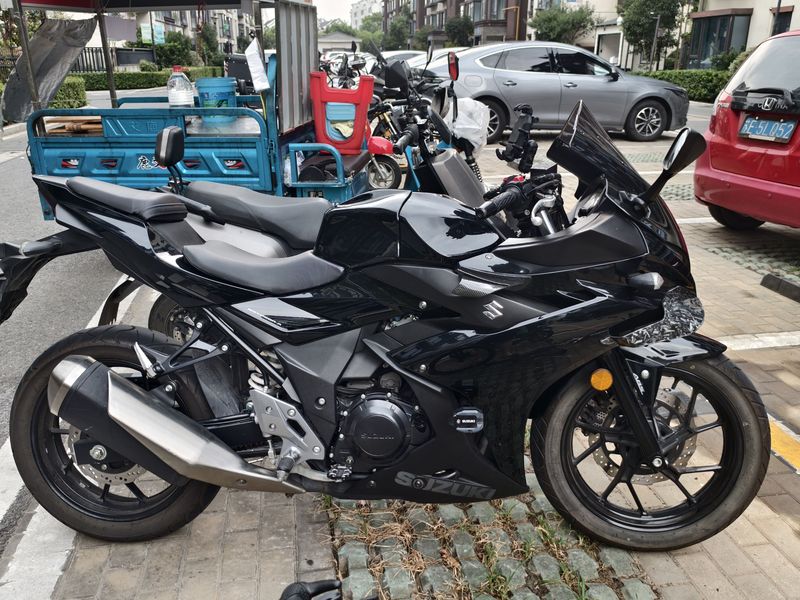 二手豪爵铃木GSX250R
