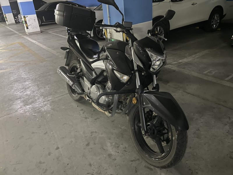 二手豪爵铃木骊驰 GW250